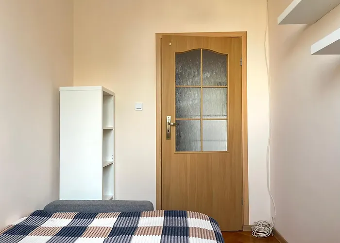 Cozy Two Bedrooms In Cracow Apartamento *