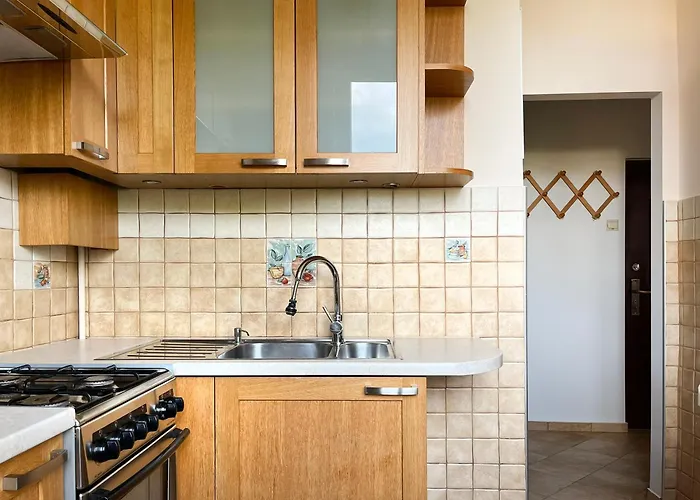 Cozy Two Bedrooms In Cracow Apartamento Cracóvia