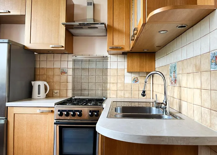 Cozy Two Bedrooms In Cracow Cracóvia