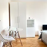 Cozy Two Bedrooms In Cracow Krasków