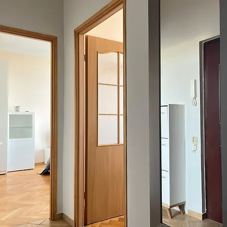 Lägenhet Cozy Two Bedrooms In Cracow