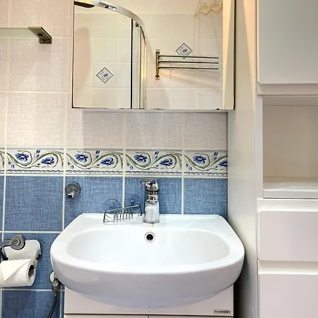 Lägenhet Cozy Two Bedrooms In Cracow *