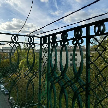 Cozy Two Bedrooms In Cracow Lägenhet Kraków